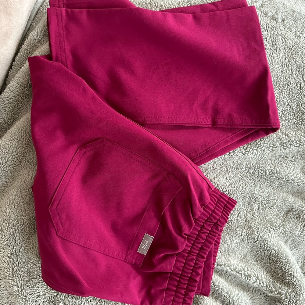 Figs yola xs scrub pants - unsure of the color. It’s a darker pink